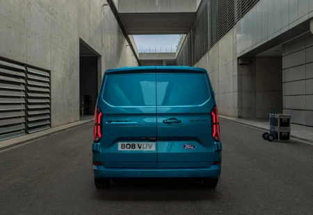 Yeni Yerli Ford E-Transit Custom Tanıtıldı!