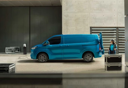 Yeni Yerli Ford E-Transit Custom Tanıtıldı!