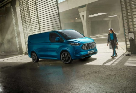 Yeni Yerli Ford E-Transit Custom Tanıtıldı!