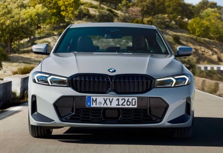 BMW 3 Serisi Yeni Yüzü ve Teknolojileri İle Tanıtıldı