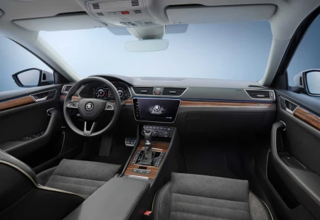 Skoda Superb Combi Scout Türkiye'de Satışa Sunuldu