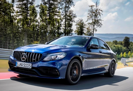 Mercedes-AMG C63'ün Teknik Özellikleri Belli Oldu