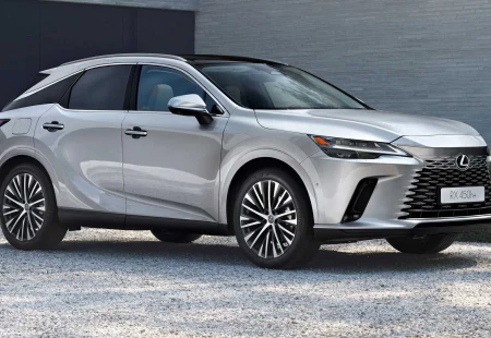 2022 Lexus RX'in Örtüsü Kaldırıldı