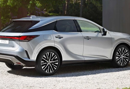 2022 Lexus RX'in Örtüsü Kaldırıldı