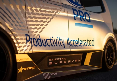 2022 Ford Elektrikli SuperVan 4 Tanıtımı Gerçekleşti