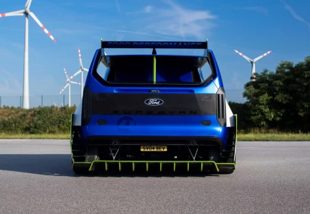 2022 Ford Elektrikli SuperVan 4 Tanıtımı Gerçekleşti