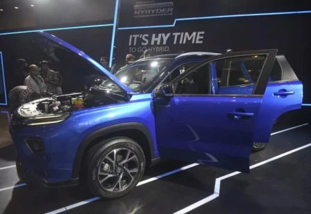 Toyota Urban Cruiser Hyryder SUV’un Tanıtımı Gerçekleşti