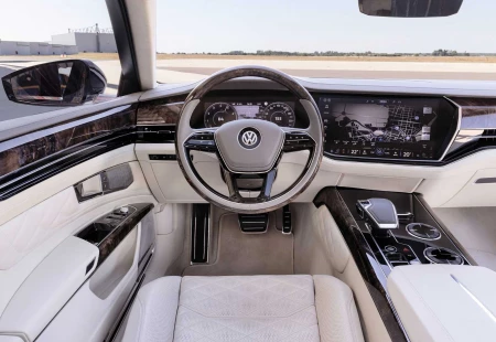 İptal Edilen İkinci Nesil Volkswagen Phaeton’un Görselleri Yayınlandı