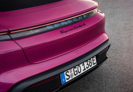 Porsche Elektrikli Otomobillerden Kar Bekliyor