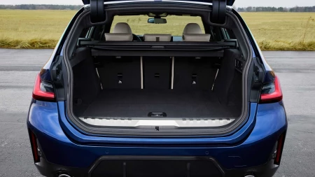 3 Serisi Touring resim