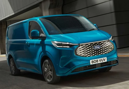 Ford Pro, Yeni E-Transit Custom'un Tanıtımını Gerçekleştirdi