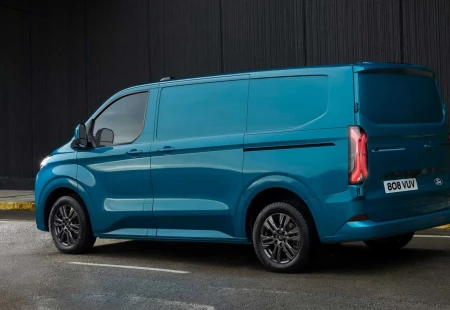 Ford Pro, Yeni E-Transit Custom'un Tanıtımını Gerçekleştirdi