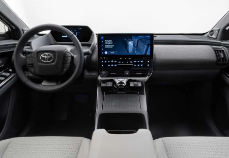 Toyota, Elektrikli Araç Stratejisini Değiştirmeyecek