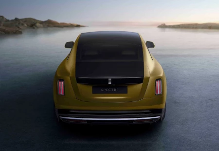 Karşınızda Rolls-Royce'un İlk Elektrikli Otomobili Spectre