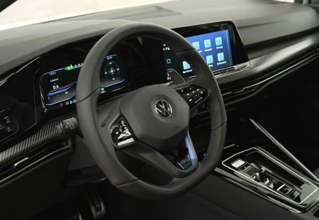 Volkswagen Direksiyonlardaki Fiziksel Düğmeleri Geri Getirmeyi Planlıyor