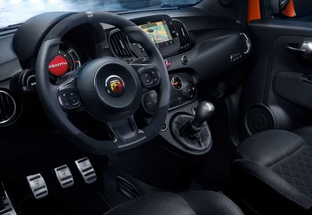  2023 Abarth Model Ailesi Üyeleri 595 ve 695 İle Tanışın