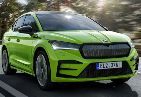 Skoda Enyaq Coupe RS iV Altın Direksiyon Ödülünü Kazandı