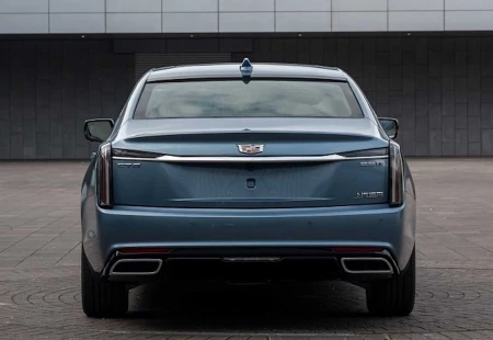 Yeni Cadillac GT4 ve CT6'nın Fotoğrafları Paylaşıldı