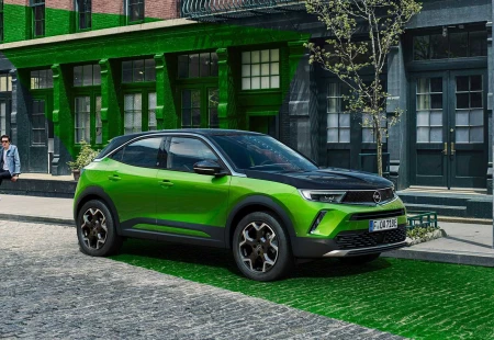 2023 Opel Mokka Electric, Daha Büyük Bataryasıyla Tanıtımı Yapıldı