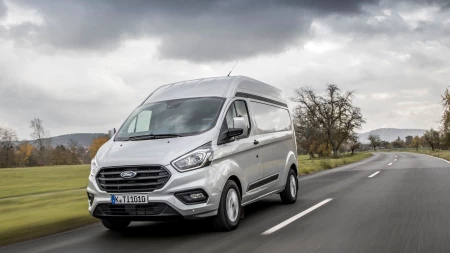 Transit Custom resim