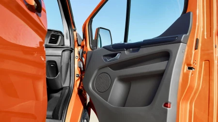 Transit Custom resim