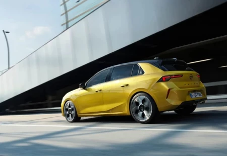 Opel Astra vs Peugeot 308 Karşılaştırması