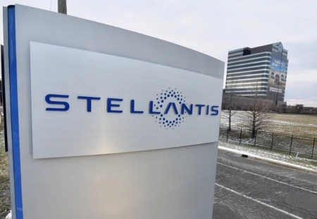 Stellantis, 2022 Yılında Rekor Net Gelir Elde Etti