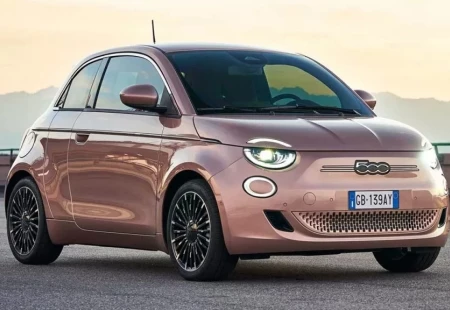 Elektrikli Fiat 500e Türkiye'de Satışa Çıkarıldı