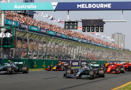 Formula 1'de Avustralya GP’sini Verstappen Kazandı!