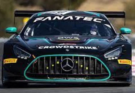 Mercedes, 18 Pilotluk GT3 Kadrosunu Paylaştı