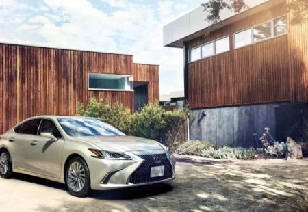 Lexus ES Modeli Satış Rekoru Kırdı