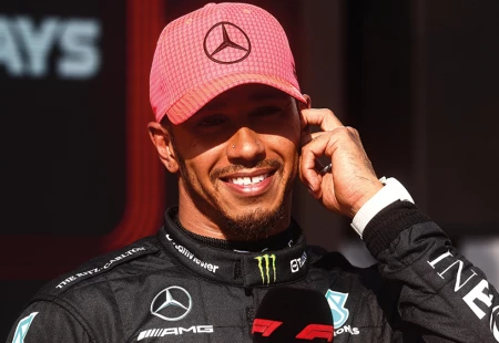 Lewis Hamilton Yeni Bir Rekora İmza Attı!