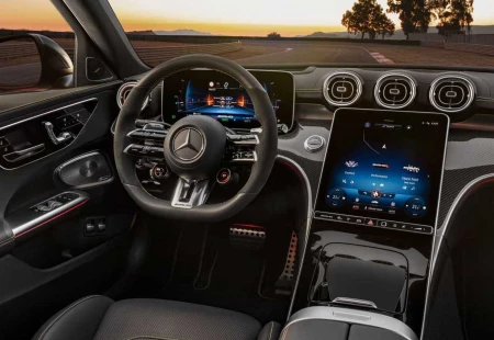 Mercedes-Benz, Gösterişli V8 Motorlarına Geri Dönüyor