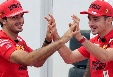 Carlos Sainz, Red Bull'u Geride Tutmak için Zorlu Bir Yarış Geçirdi