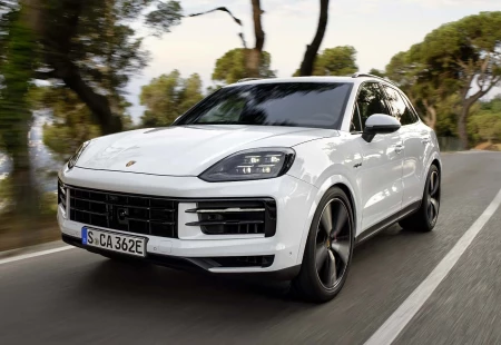 Porsche, 2023 Cayenne Ailesine Hibrit Versiyonları Ekliyor