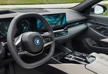 BMW'nin Yeni Hibrit Modelleri, 530e ve 550e xDrive Teknik Özellikleri