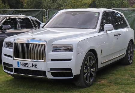 İngiliz Ultra Lüks Otomobil Markası Rolls-Royce, 2023 Yılında Satış Rekoru Kırdı