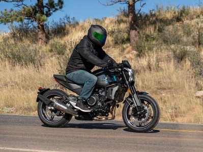 700 CL X Sport resim