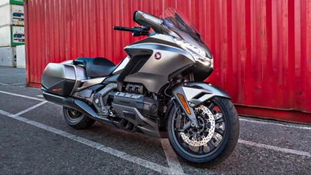 GL1800 Gold Wing Bagger resim