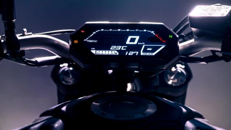 MT-07 Pure resim