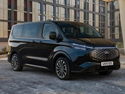 Tourneo Custom resim