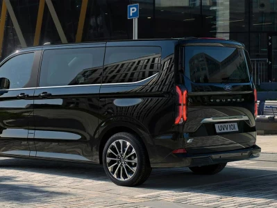 Tourneo Custom resim