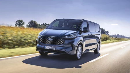 Tourneo Custom resim