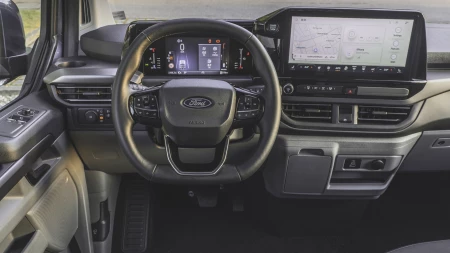 Tourneo Custom resim