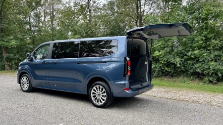 Tourneo Custom resim