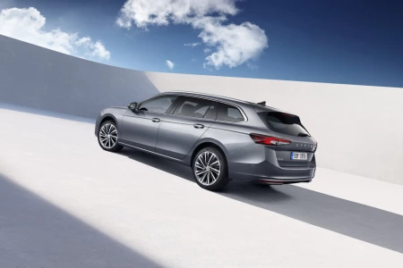 Superb PHEV