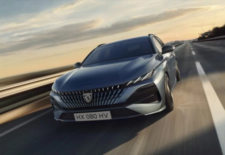 Peugeot 308 Makyajlanıyor