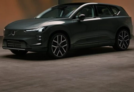 Volvo EX60 810 Km Yapıyor