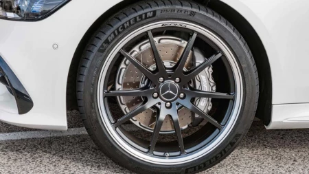 AMG GT 4 Kapı Coupe resim