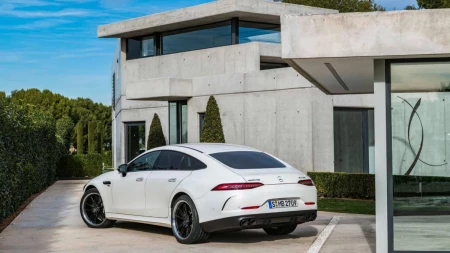 AMG GT 4 Kapı Coupe resim